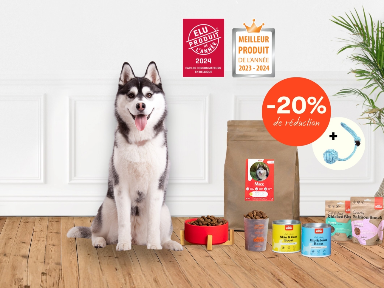 Un chien se tient à côté d'une gamme de produits Just Russel pour présenter une offre de réduction