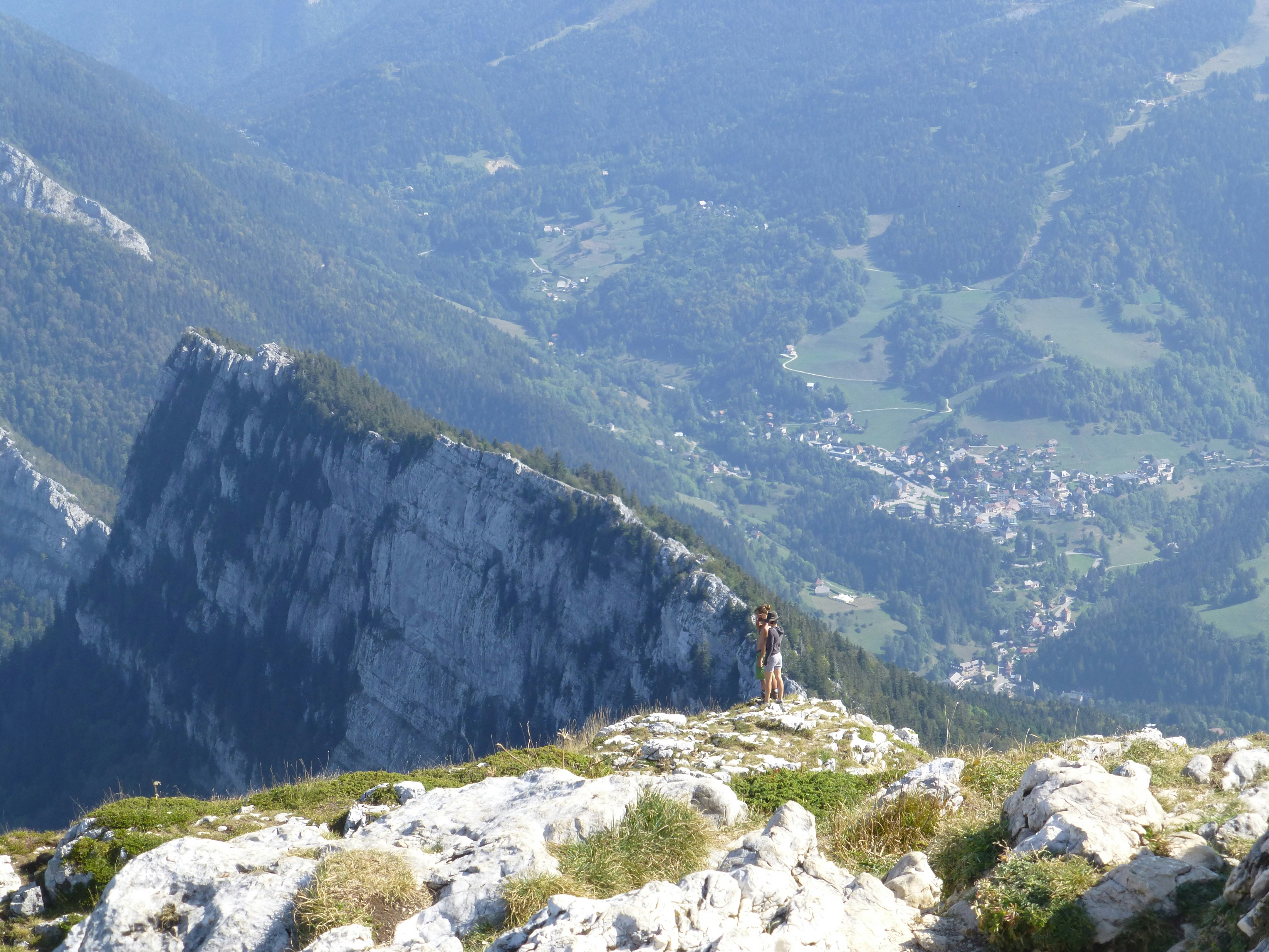 Visiter le Massif de la Sainte-Baume pour promener son chien sans laisse